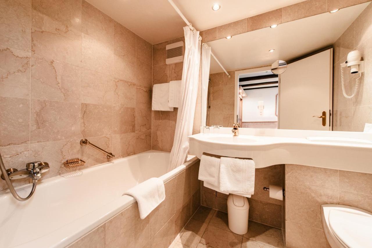 Hotel & Restaurant Ochsen Мерклинген Экстерьер фото