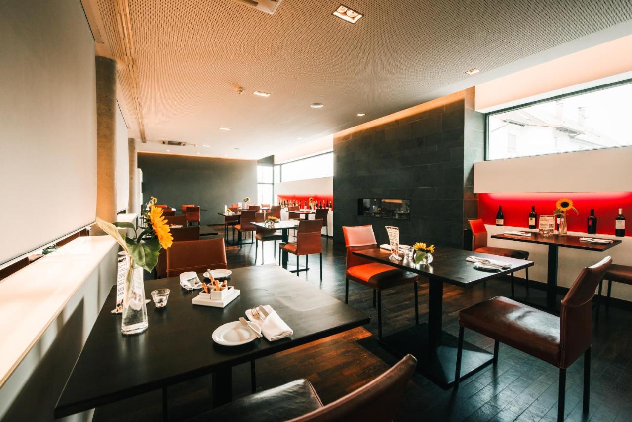 Hotel & Restaurant Ochsen Мерклинген Экстерьер фото